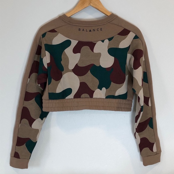 Balance Athletica outlander camo sweatshirt - Picture 4 of 8